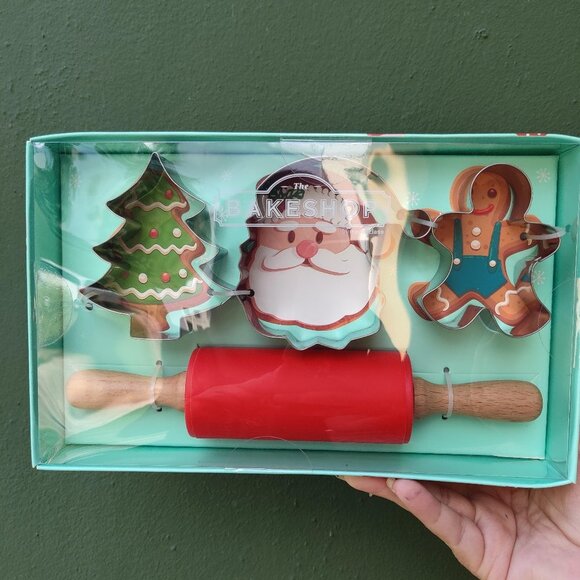 NEW!!! The Bakeshop Christmas Cookie Set - Picture 1 of 7